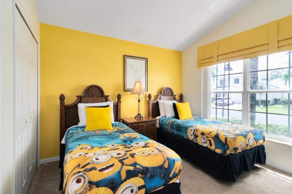 Villa Gated 4 Bed With Pool And Close To